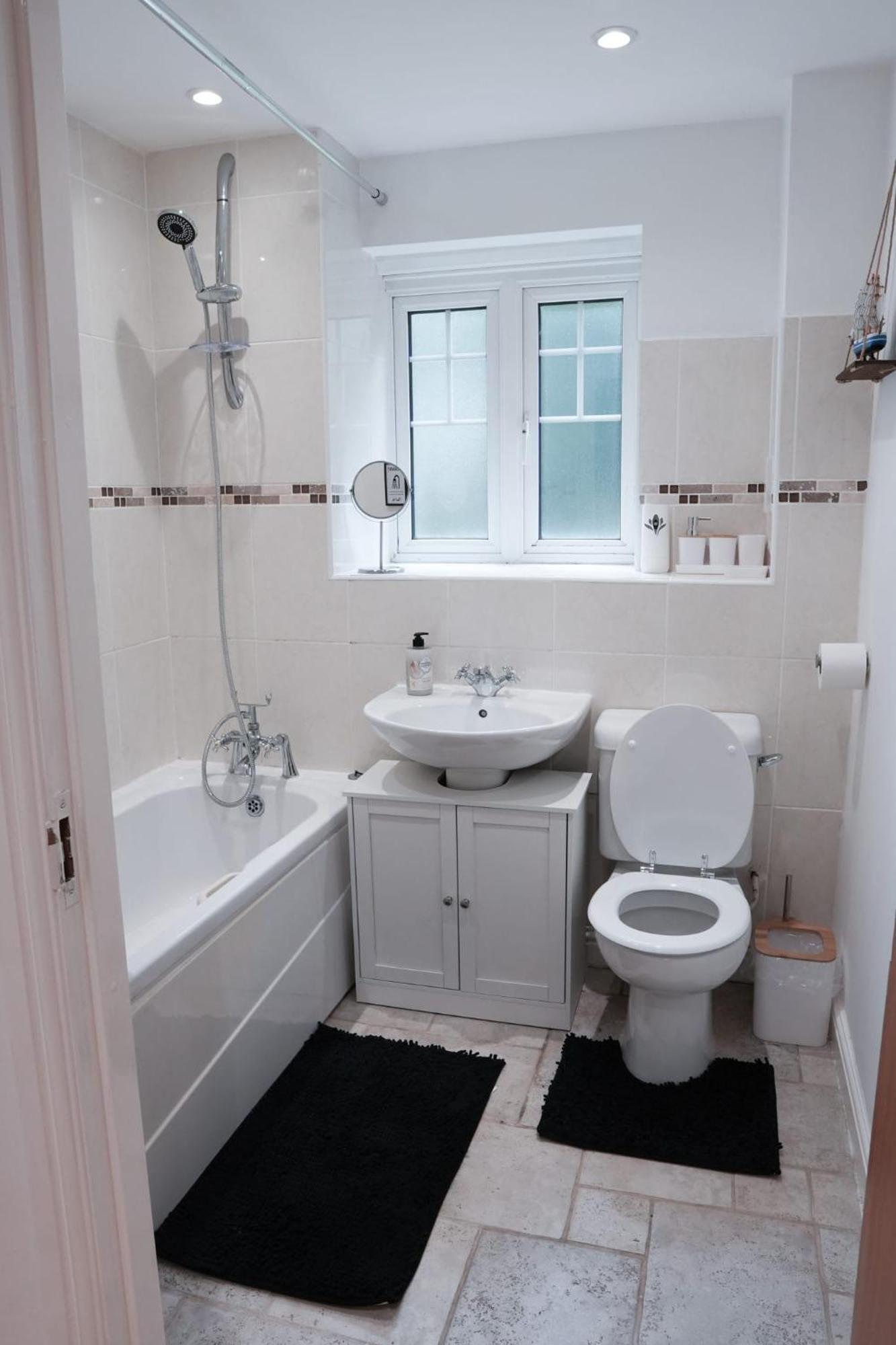 Whole 2-Bed Apartment - Contractors, Professionals, Ulez Free, Free Parking, B'Ham City 10Mins Birmingham Exteriér fotografie